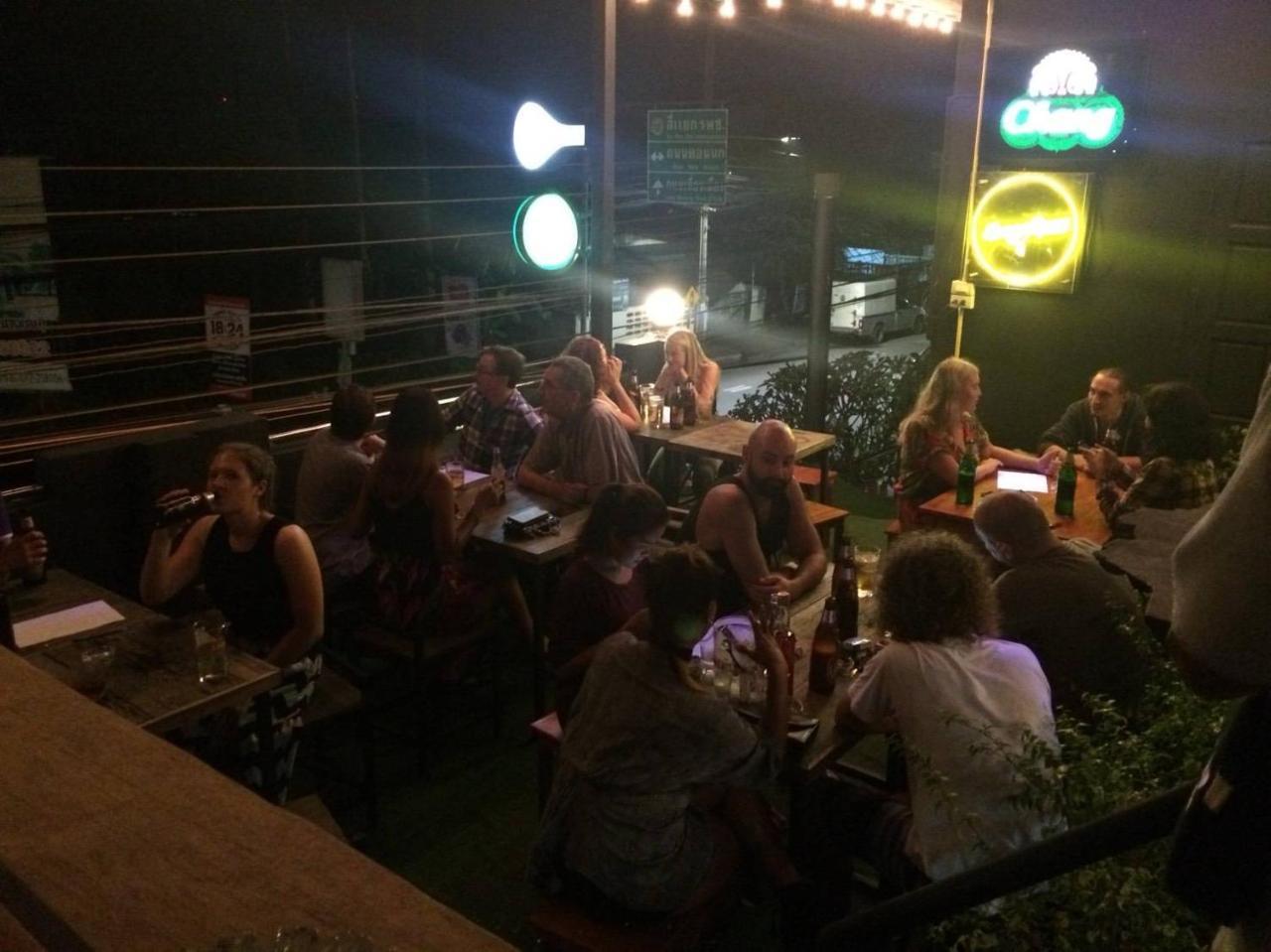 סוראט תאני Chang Bed And Bar Hostel (Adults Only) מראה חיצוני תמונה