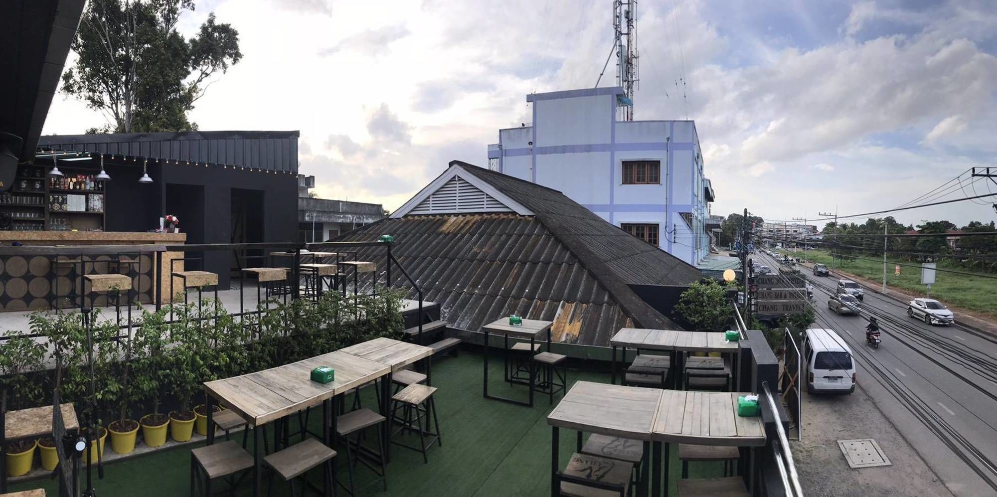 סוראט תאני Chang Bed And Bar Hostel (Adults Only) מראה חיצוני תמונה